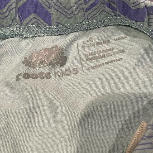 Roots kids capris size Large - Picture 2 of 2